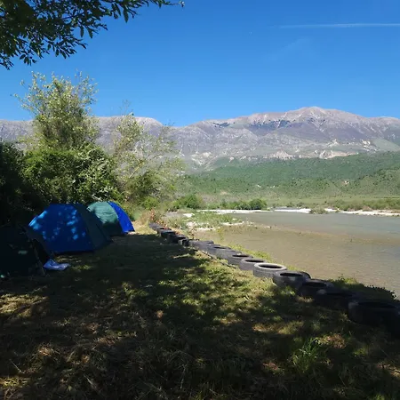 مكان تخييم Shtepez Gjirokastër