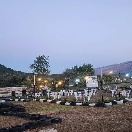 Shtepez مكان تخييم *