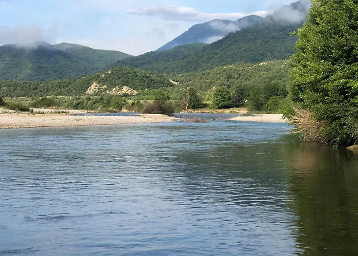 Shtepez مكان تخييم *