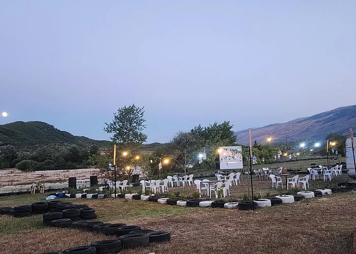 Shtepez مكان تخييم *